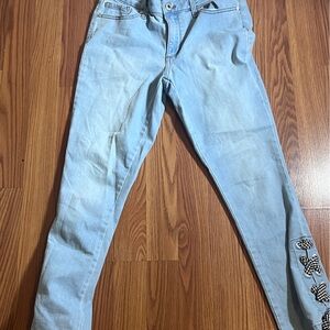 Maison Jules Sz 4 Light Blue Women's Jeans with ribbon tie bottoms.